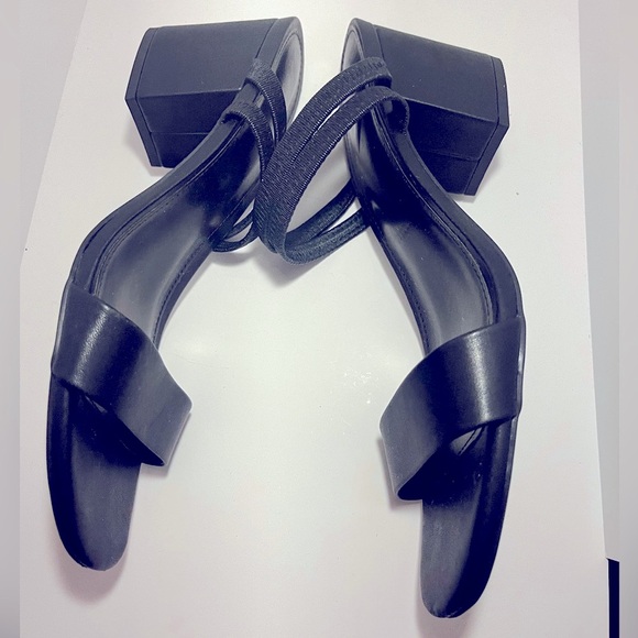 Block Strap Heels EUC - Picture 5 of 6